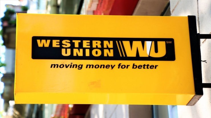 Western Union difunde que podría suspender las remesas a Cuba excepto desde EE.UU.