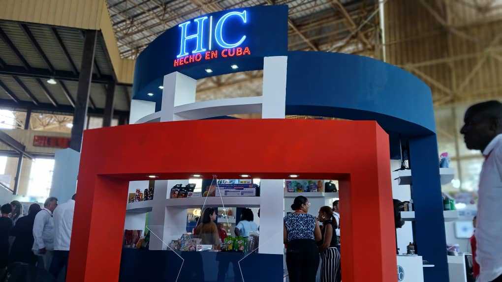 Presentan renovada cartera exportable "Hecho en Cuba" en FIHAV 2025
