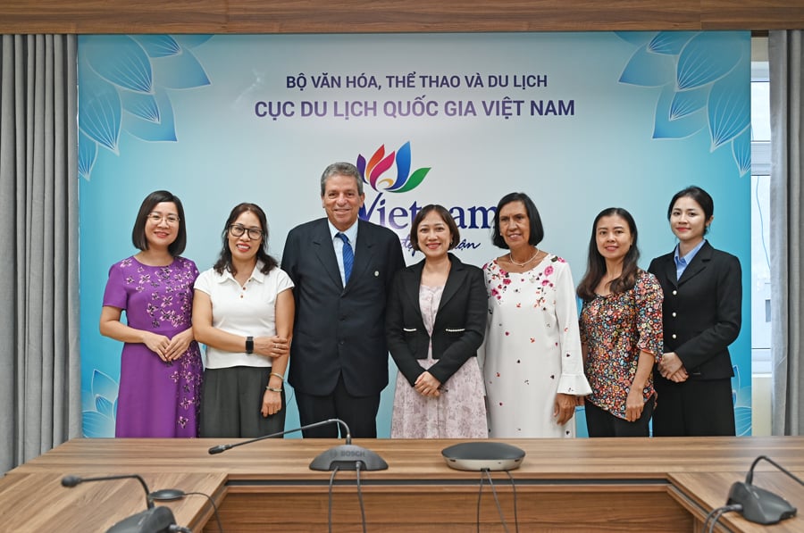Vietnam y Cuba refuerzan alianza turística estratégica