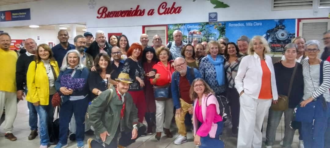 Cuba acoge congreso de periodistas y escritores de turismo de España