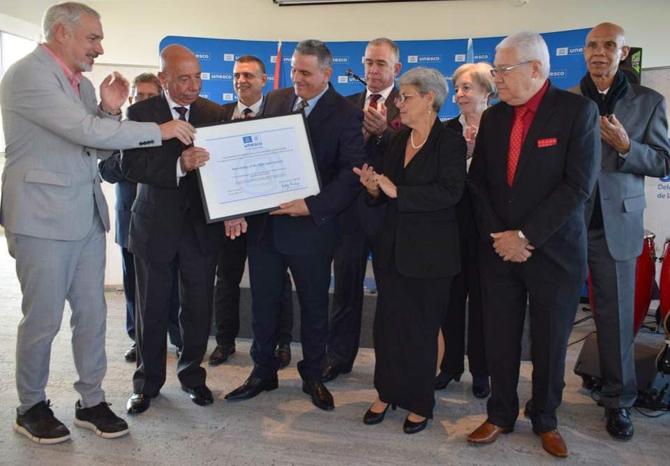 Maestros Cubanos Del Ron Ligero Reciben Reconocimiento De La Unesco ...