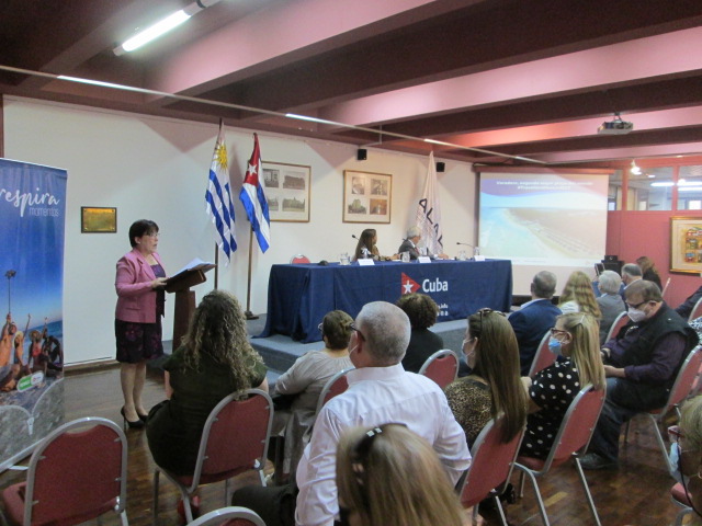 Presentan en Uruguay ofertas turísticas de Cuba