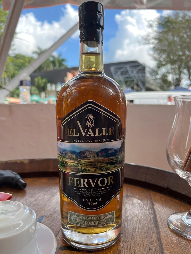 El Valle nace, un ron que abraza el alma del paisaje