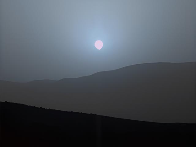 Esta fue la primera puesta de sol observada desde la superficie del planeta Marte por el rover Curiosity.