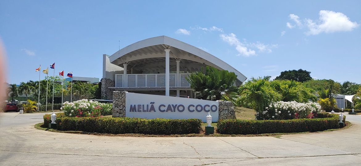 Hotel Meliá Cayo Coco, que este 1ro. de agosto arriba a su primer cuarto de siglo, se erige como una joya de la infraestructura turística del destino Jardines del Rey. Este resort Todo Incluido 