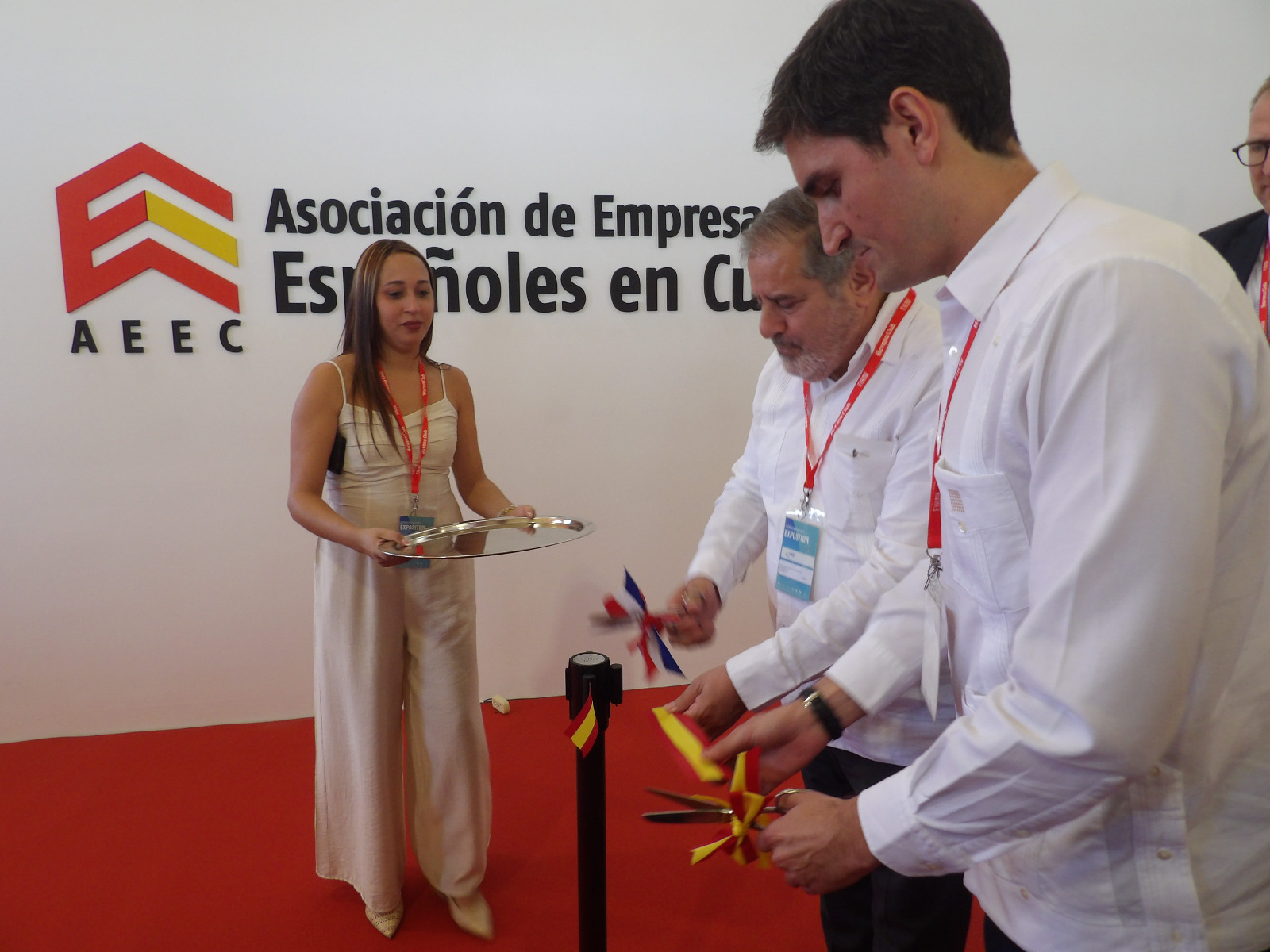 La tarde de este lunes tuvo lugar en el Recinto Ferial EXPOCUBA la ceremonia oficial de inauguración de los pabellones españoles en el marco de la 41ra. Feria Internacional de La Habana (FIHAV 2025), uno de los eventos comerciales más destacados del Caribe y América Latina.