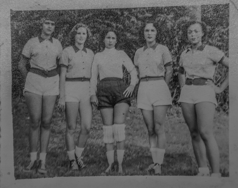 Mujeres futbolistas en la década del cuarenta del pasado siglo XX (2)