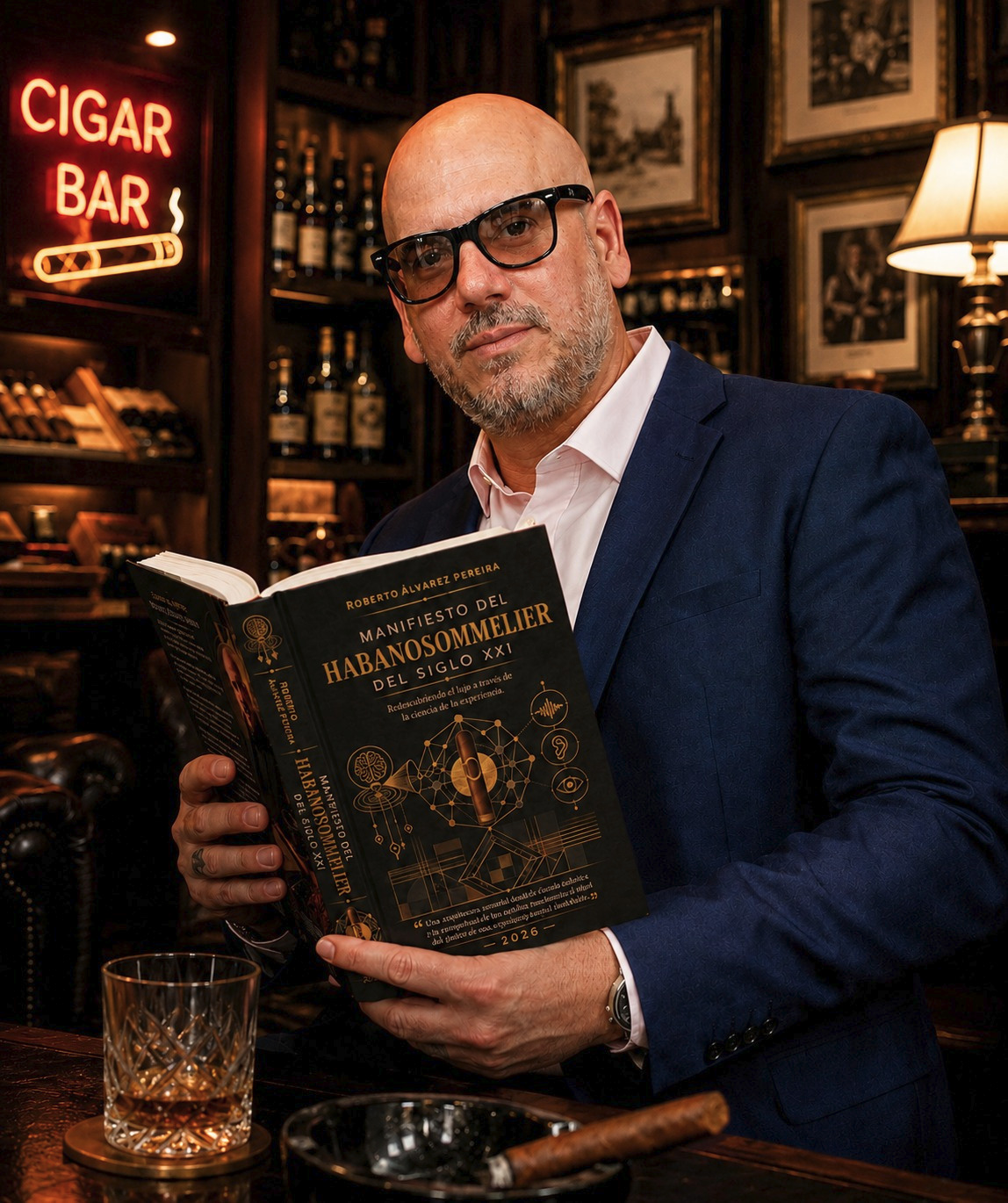 Roberto Álvarez Pereira, autor del libro Manifiesto del Habanosommelier del siglo XXI