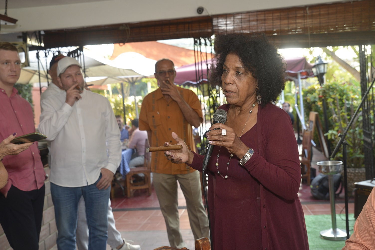 Zoe Nocedo Primo, Primera Mujer Habanos en Comunicación