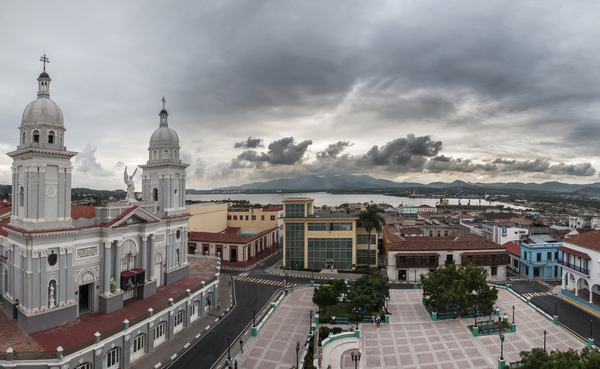 Parque Céspedes Casa Diego Velázquez Catedral de Santiago de Cuba