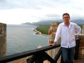 Ángel Luis Cervera, bisnieto del Almirante Pascual Cervera Topete Entrevista al bisnieto del Almirante Cervera: Recuperar la memoria histórica sumergida