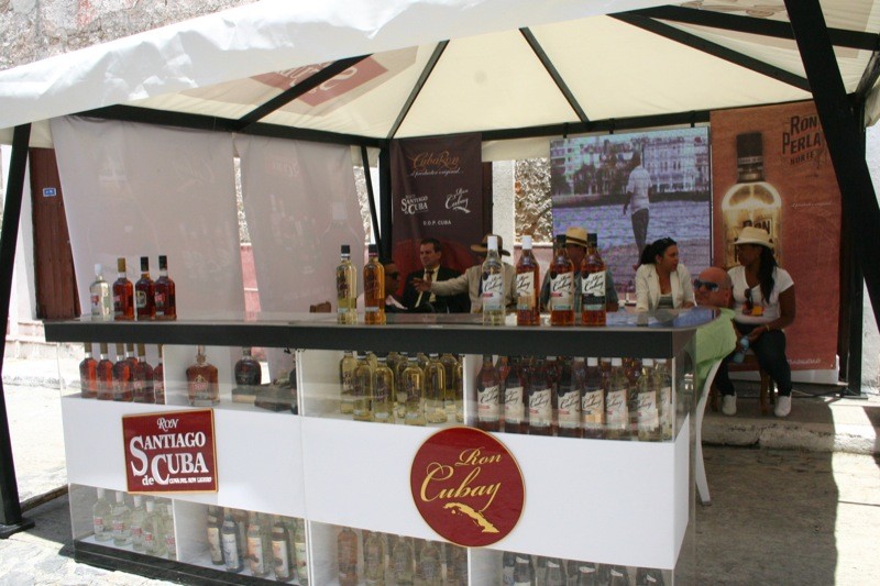 Ronera Cárdenas produce el ron del occidente cubano