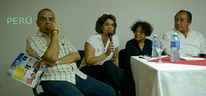 Durante la intervención de Lesbia Méndez, directora de Patrimonio Cultural de la Oficina del Historiador de La Habana. A su lado, Jesús David Curbelo, director del Centro Dulce María Loynaz; la artista Nancy Torres; y el Embajador de Perú en Cuba. Cultura de Perú bienvenida en La Habana