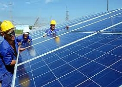 España apoya proyecto de energía solar en Cuba