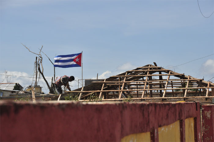 Maisí se recupera del paso del huracán Matthew Gobiernos y organismos internacionales envían ayuda humanitaria a Cuba