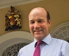 Embajador del Reino Unido en Cuba, Tim Cole Fútbol rugby abrirá Semana de la Cultura Británica en Cuba