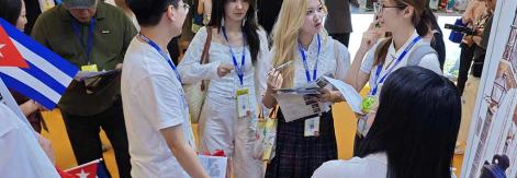 Cuba despliega su encanto caribeño en la Feria de Viajes de Guangzhou
