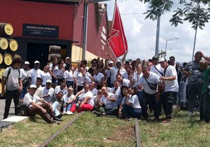 Ronera Santiago destaca por resultados integrales en Cuba