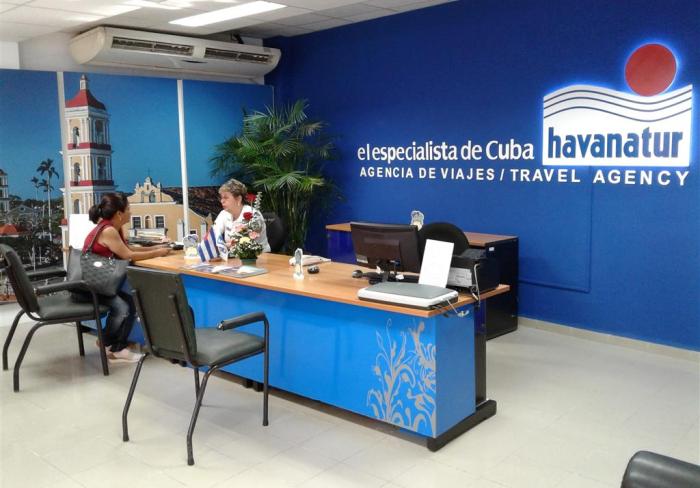 Havanatur habilita pagos en dólares para turismo en Cuba
