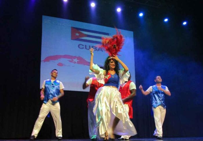 Ritmos cubanos cautivan en Quilmes, Argentina