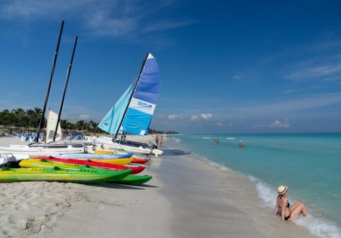 Cuba afirma normalidad total en la llegada de turistas y garantiza seguridad a viajeros del Cono Sur