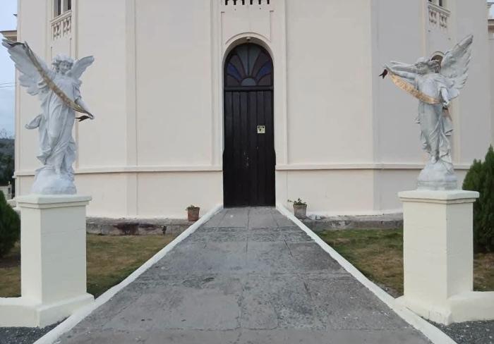Ángeles y vitrales restaurados regresan al Santuario del Cobre