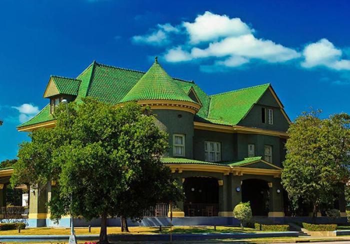 Casa de las Tejas Verdes 