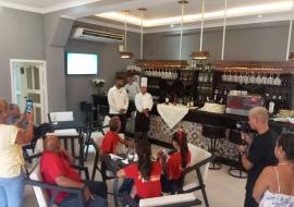 Palmares reabre el Bar VinoSon en Complejo Restaurante 1830