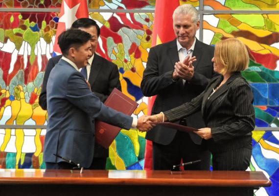 Cuba y Vietnam sellan alianza biotecnológica para producir medicamentos de alta tecnología