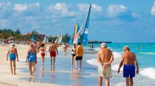 Turistas en Cuba