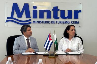 Cuba y Pakistán sellan alianza turística