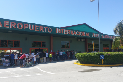 Cuba moderniza su tercer aeropuerto clave para impulsar el turismo