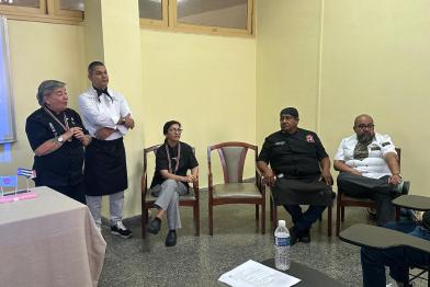 Cocineros llegados desde Perú explican las particularidades del ceviche, un plato que los distingue en todo el planeta.