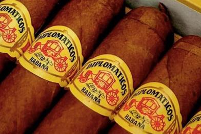 Presentan en Bulgaria nuevo puro Diplomáticos Cancilleres