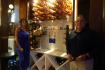 M. María Jiménez Lazo, especialista en Gestión Comercial, Miguel Torres Cuba S.A.; y Alexander Aguirre Triana, embajador de Caribe y Latinoamérica de marca Torres, en el stand de Bodegas Torres de la Fiesta Internacional del Vino.